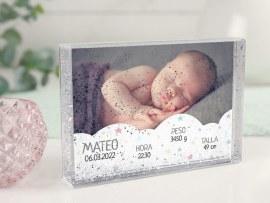 Marco de foto para agitar regalo nacimiento