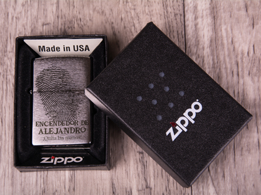 Encendedor Zippo con tu grabado personal