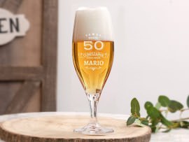 Vaso de cerveza con grabado