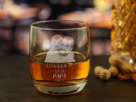 Vaso de whisky con grabado