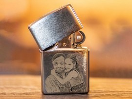 Encendedor Zippo con fotograbado